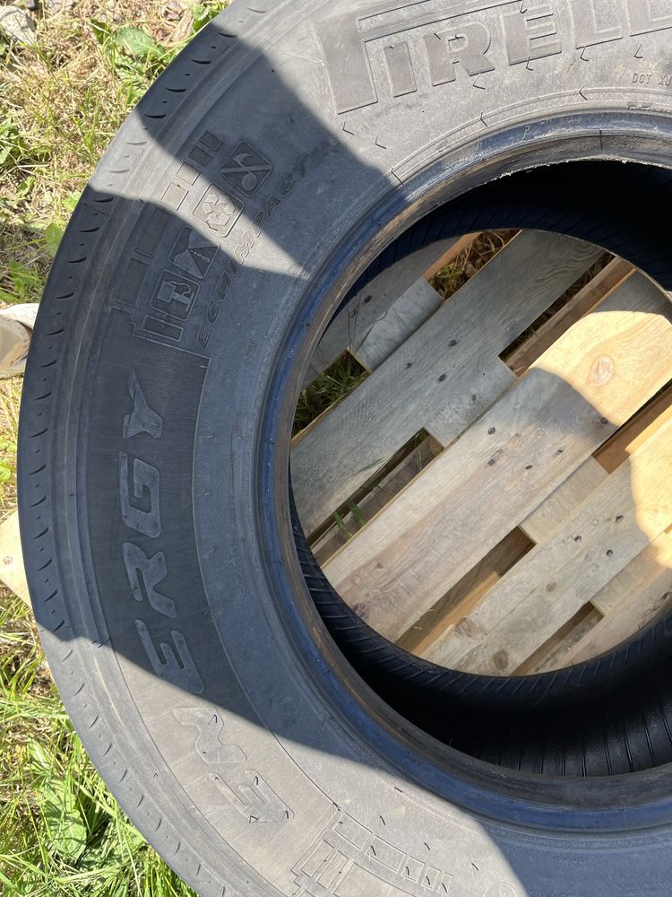 Opona przednia 385/55 22.5 160 K Pirelli FH:01 używana (dobry stan)