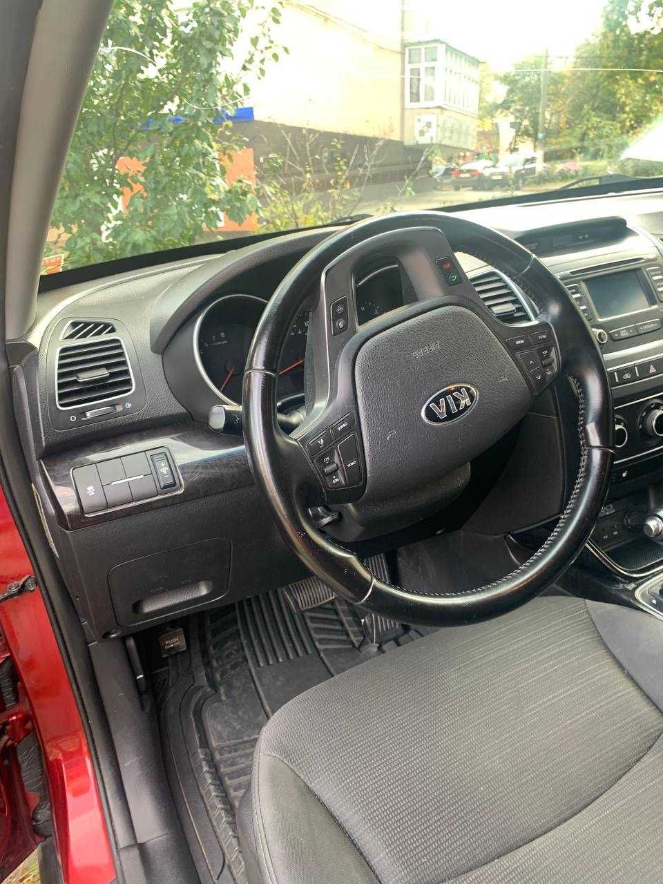Терміновий продаж KIA SORENTO 2013