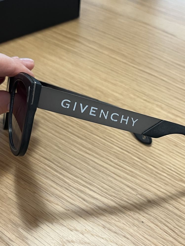 Окуляри сонячні givenchy