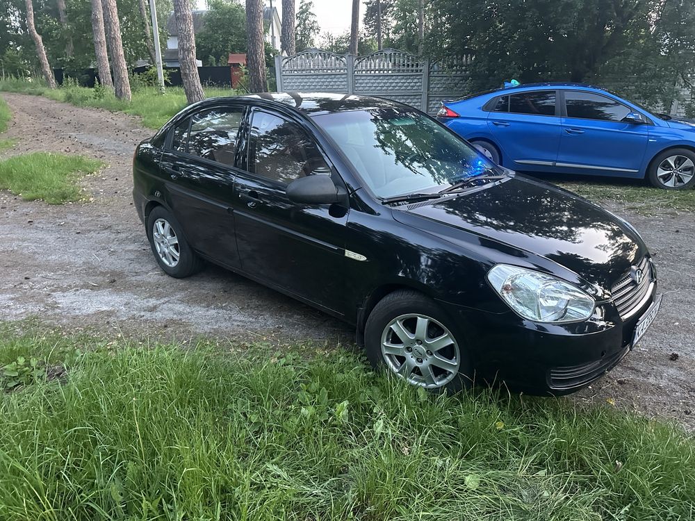 Продам hyundai accent 1.4 газ -бензін