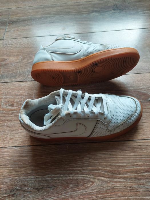 Кроссовки Nike женские размер 41 обувь