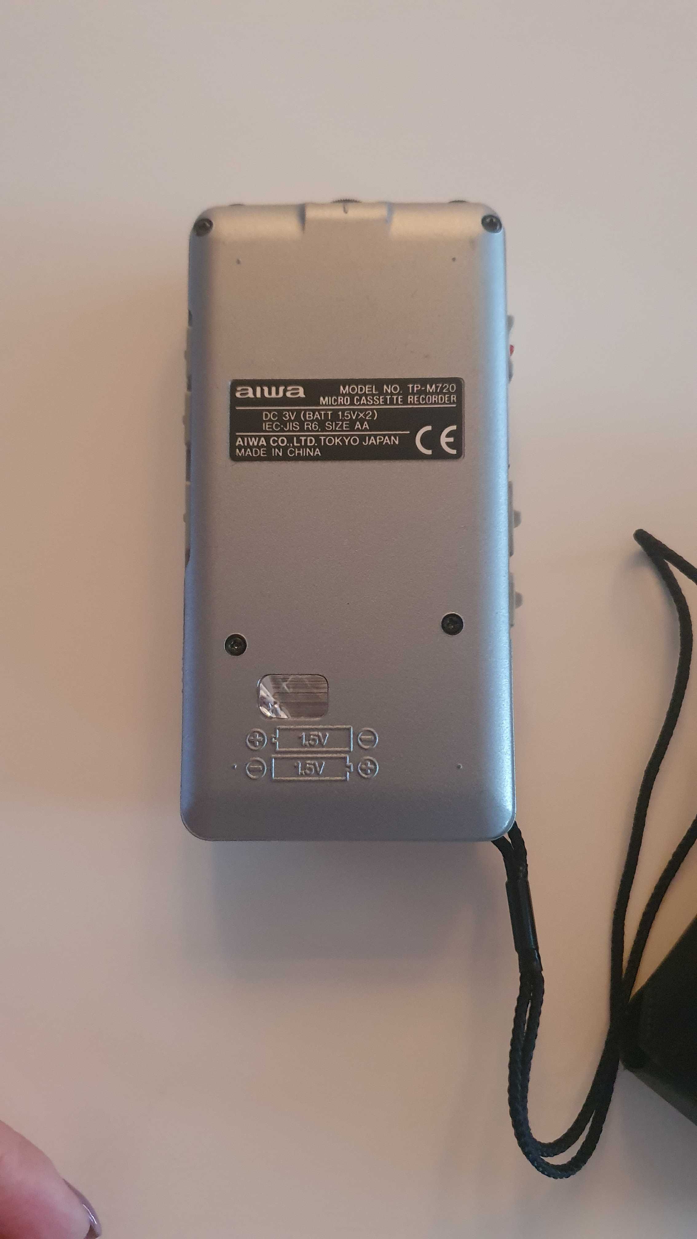 Dyktafon aiwa v-sensor micro cassette recorder TP-M720