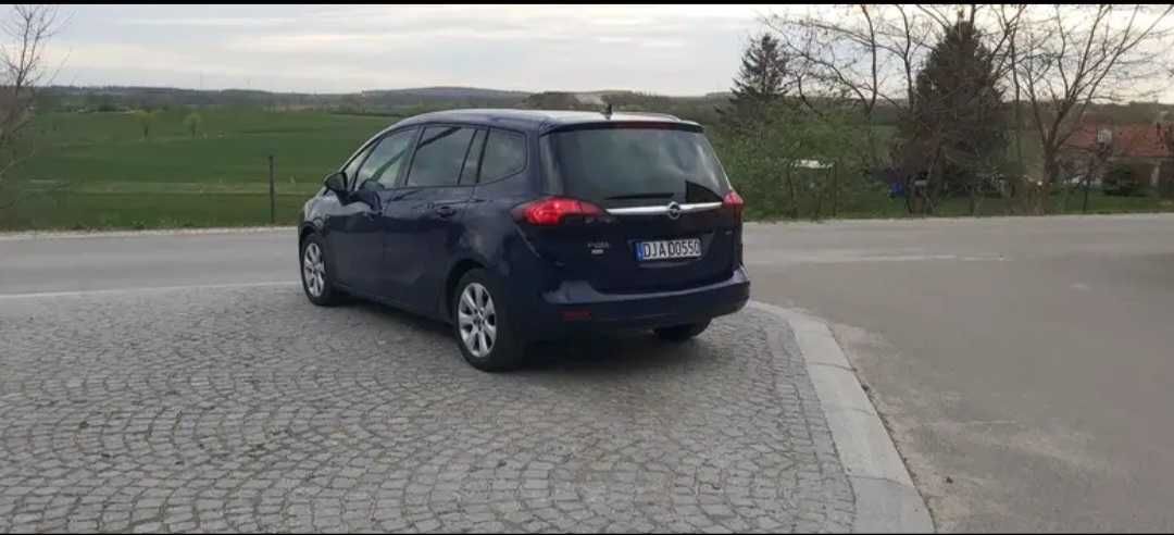 Opel zafira 1.6 diesel , 2015 rok
