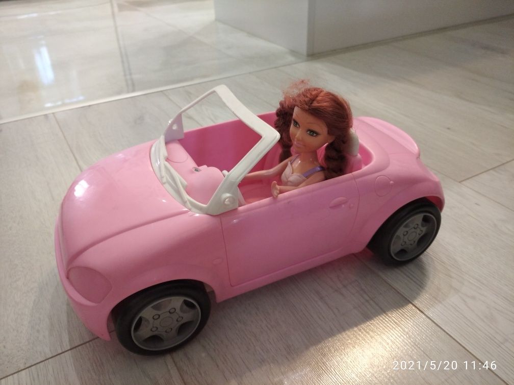 Auto Barbie 35 cm