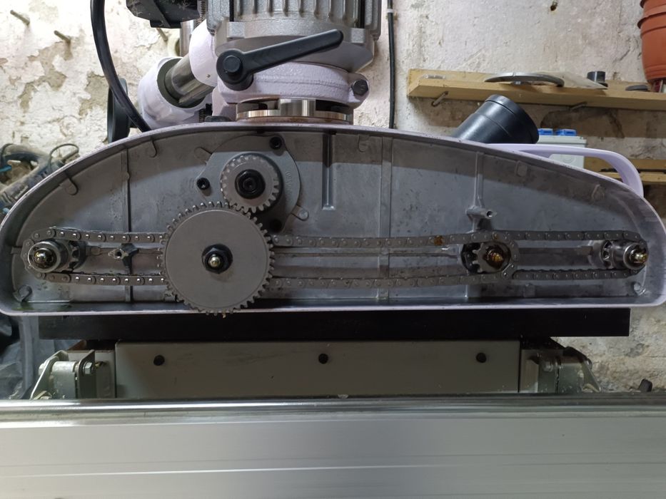 Posuw do frezarki 4 Rolkowy Power Roll400V 750 W