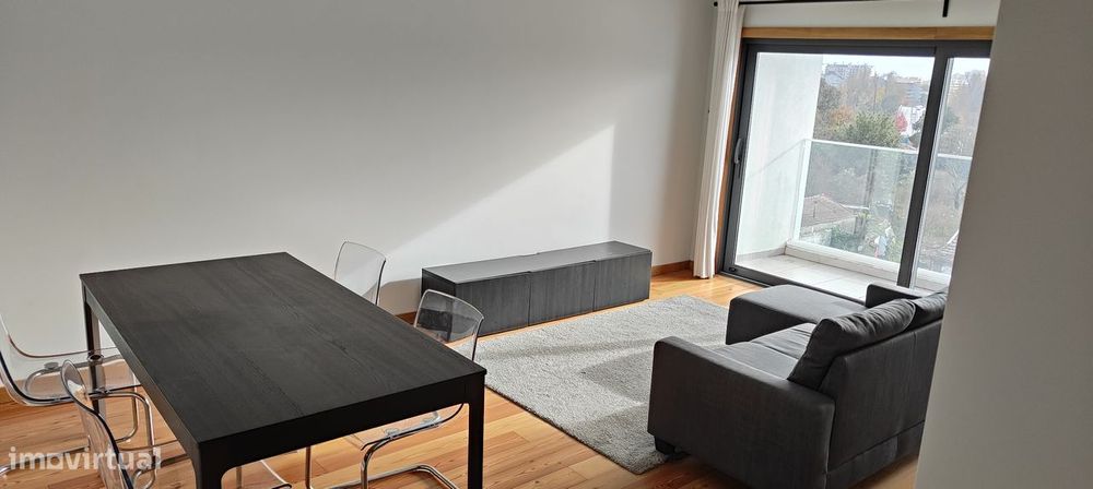 Apartamento T1 zona Prelada