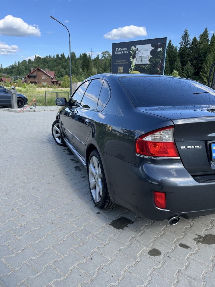 Продається автомобіль Subaru legacy
