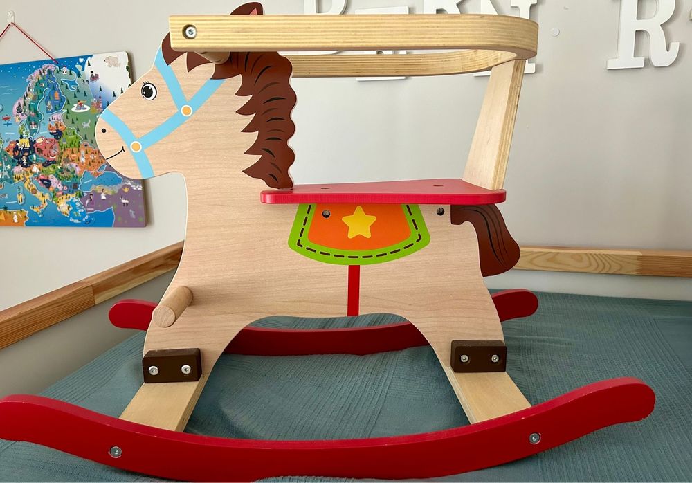 Cavalinho de madeira