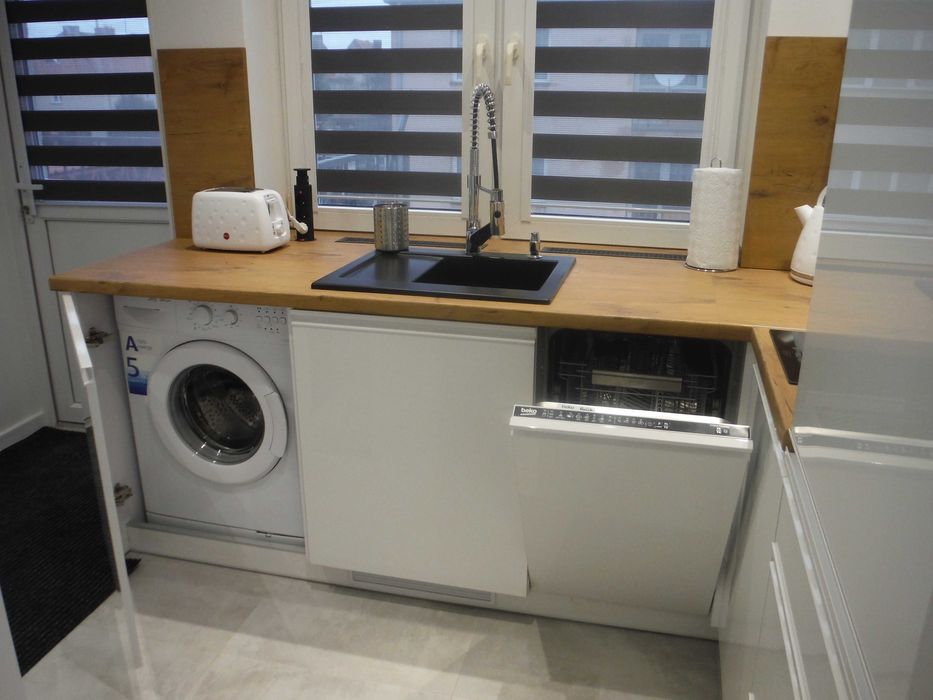 mieszkanie do wynajęcia długoterminowo 2500 zł z wszystkimi opłatami !