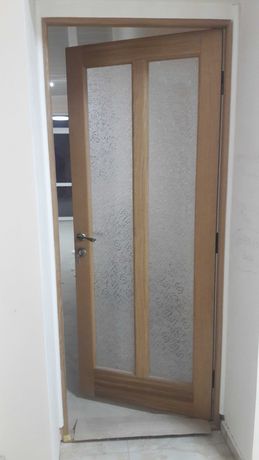 Міжкімнатні двері з фрамугою
