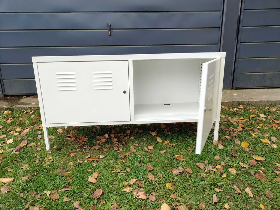 Biała metalowa szafka biurowa