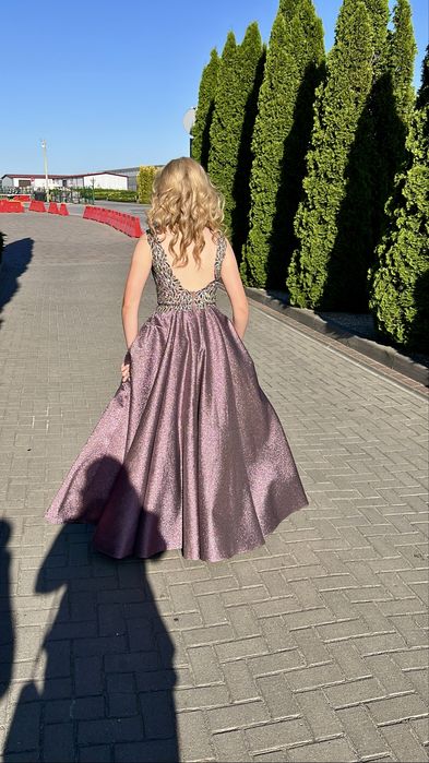 Вечірня сукня, випускне плаття