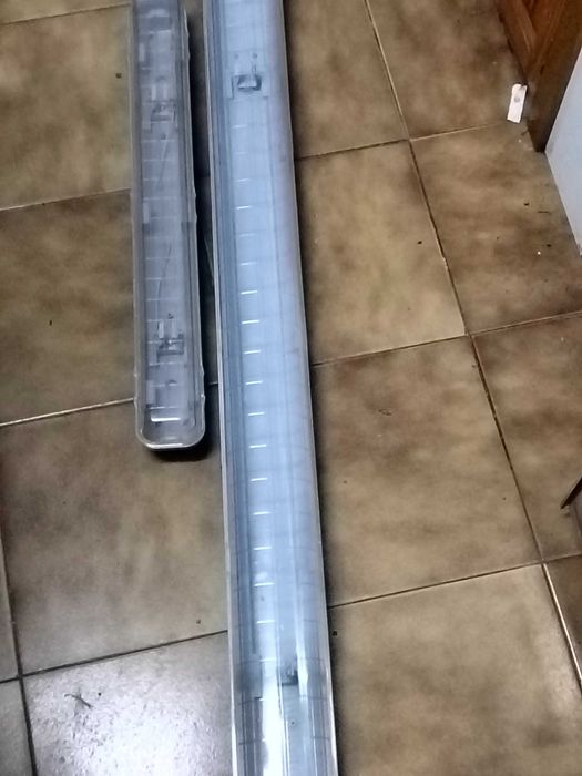 Material elétrico diverso. Algumas imagens