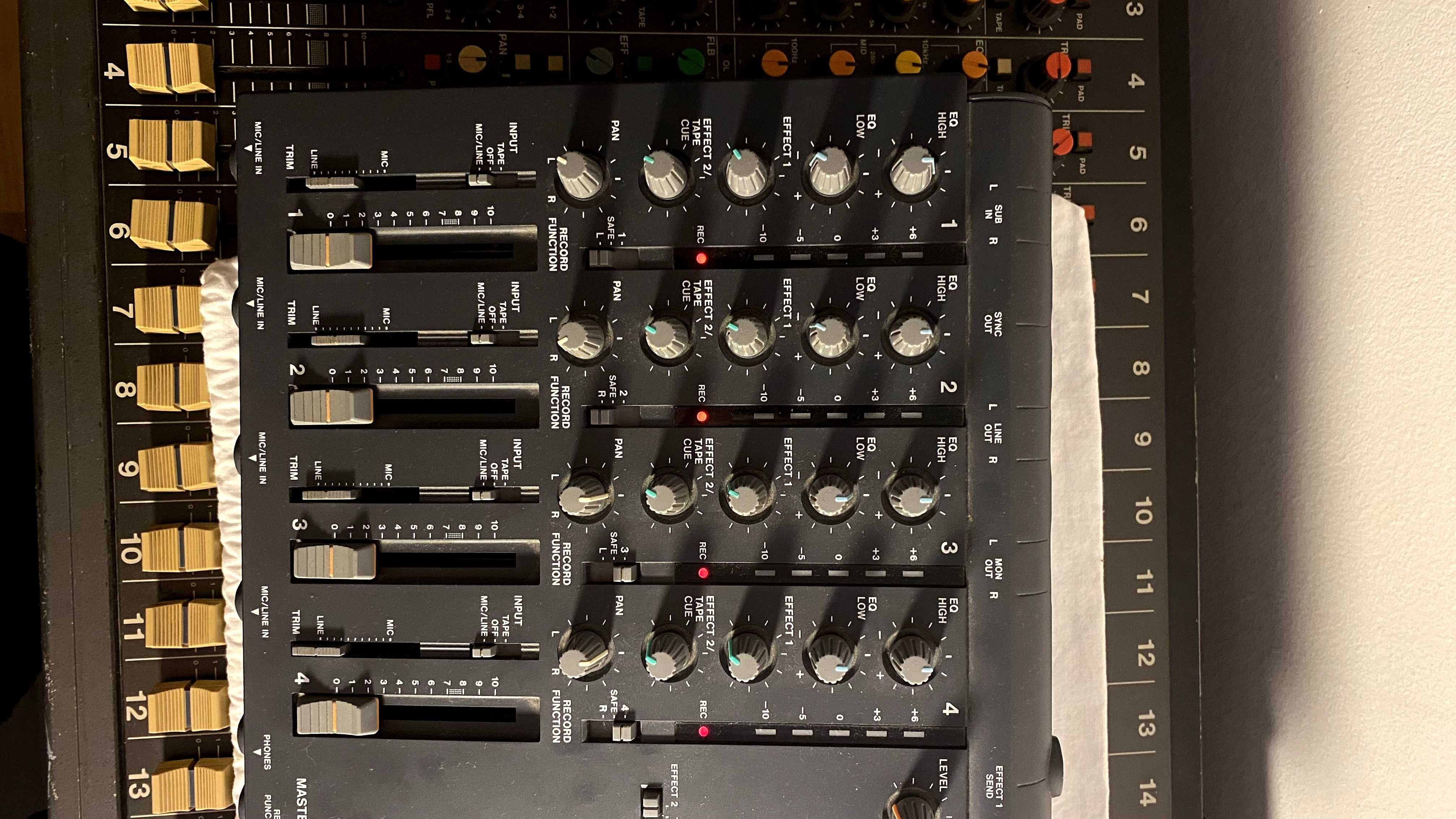 mixer tascam portastudio 414