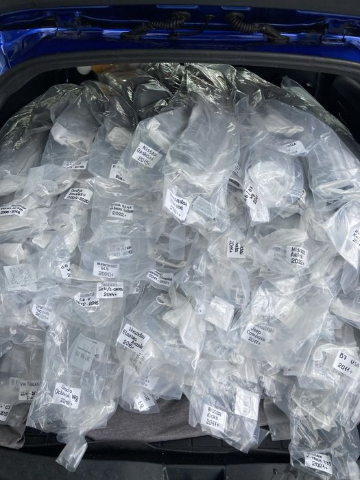 Ветровики с хромом.для всех авто.наличие в описании