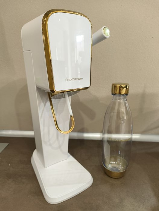 Saturator  sodastream  ART . cena ostateczna .