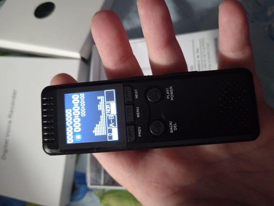 Профессиональный диктофон Vivaniir V30