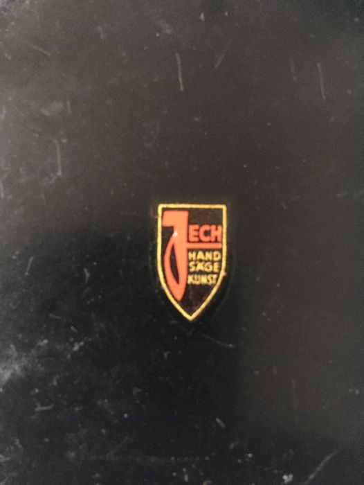 Placa esmaltada com figura em bronze Jech Handsäge kunst, anos 1950-60