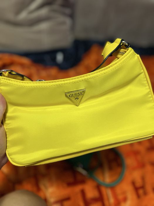 Сумка guess желтая