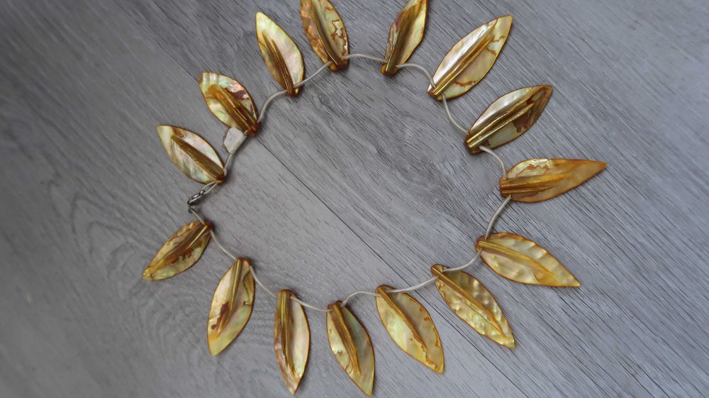 Naszyjnik muszle żółte metal biżuteria naturalna