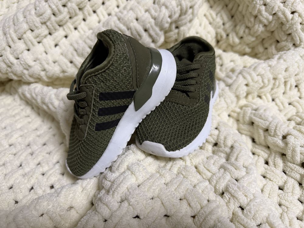 Кроссовки Adidas PUMA  босоножки H&M размер 20 21