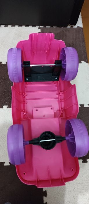 Дитяча машина толокар  для дівчинки