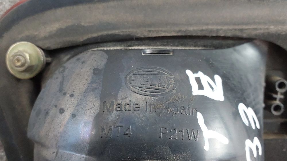 Farolim da mala esquerdo SEAT Ibiza II (6K1)