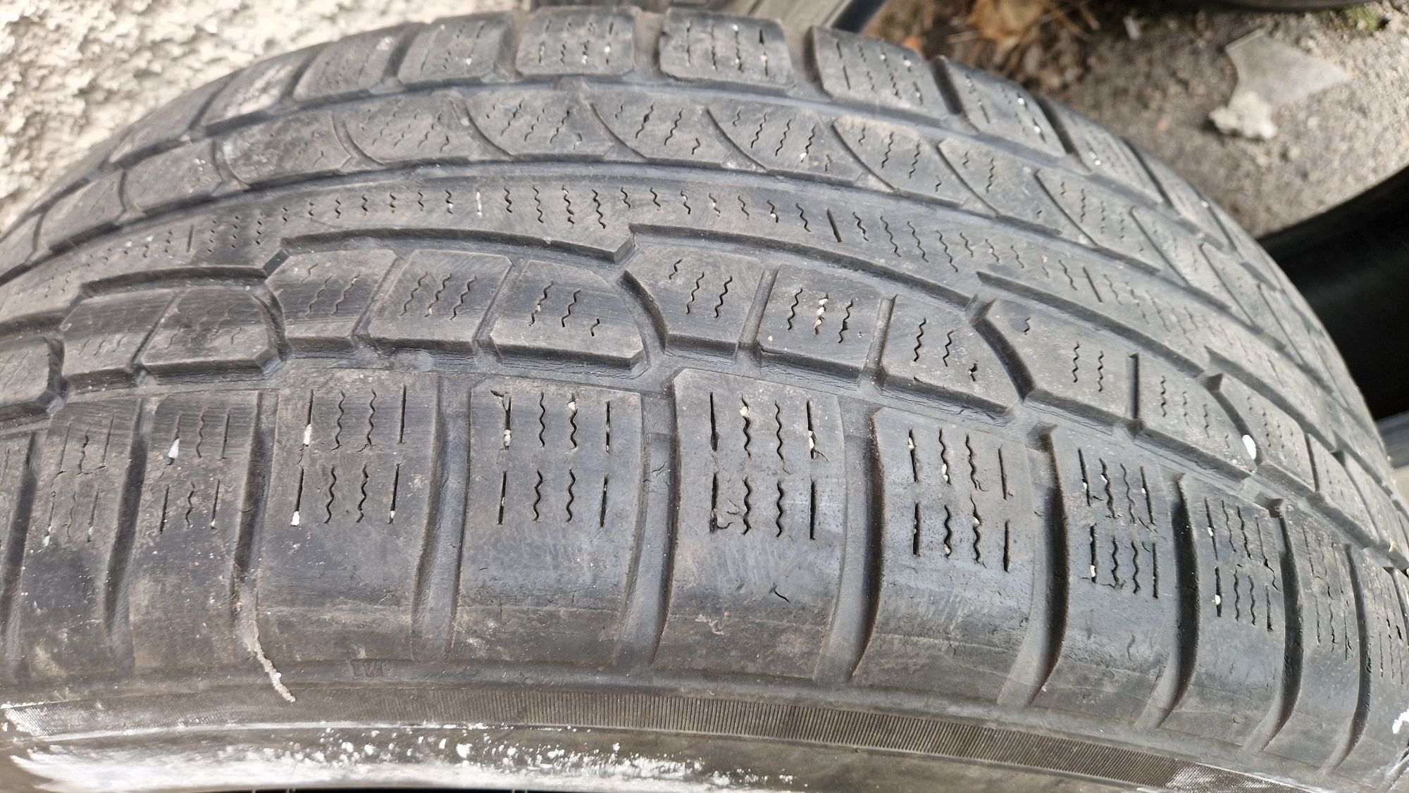 Шины Nokian 235/60r17 зимние