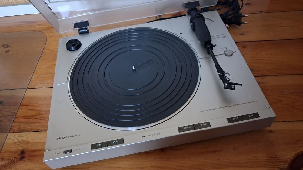 Gramofon DENON DP23F + ARTcessories DJ PRE II + Kabel