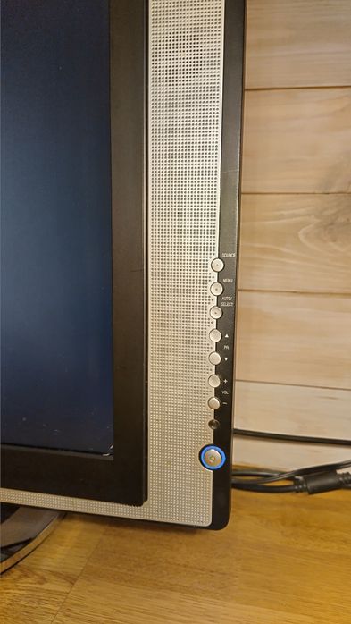 Монитор 19 LG с ТВ тюнером