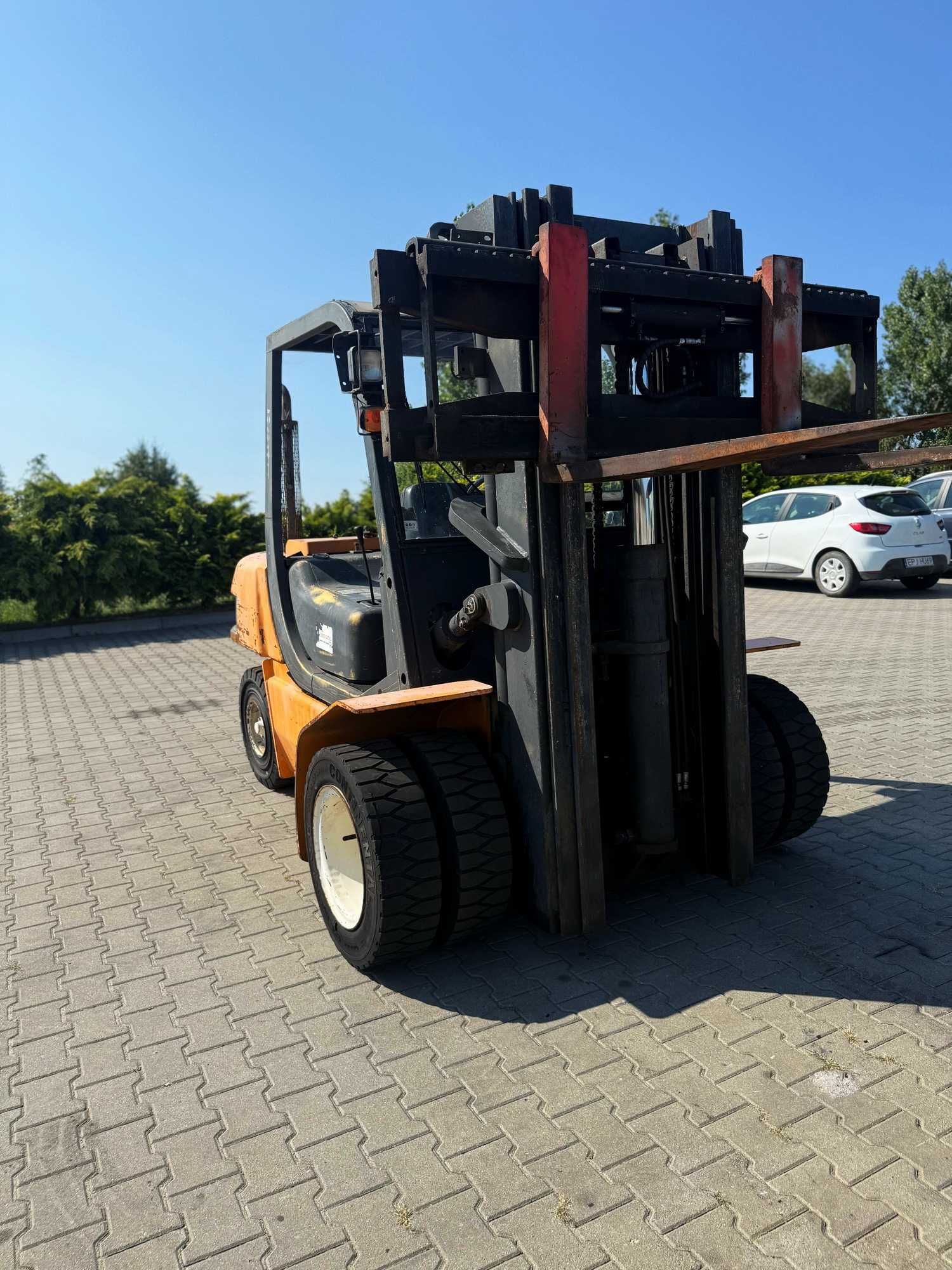 wózek widłowy terenowy SAMSUNG SF40D Triplex 4000kg PERKINS bliźniak