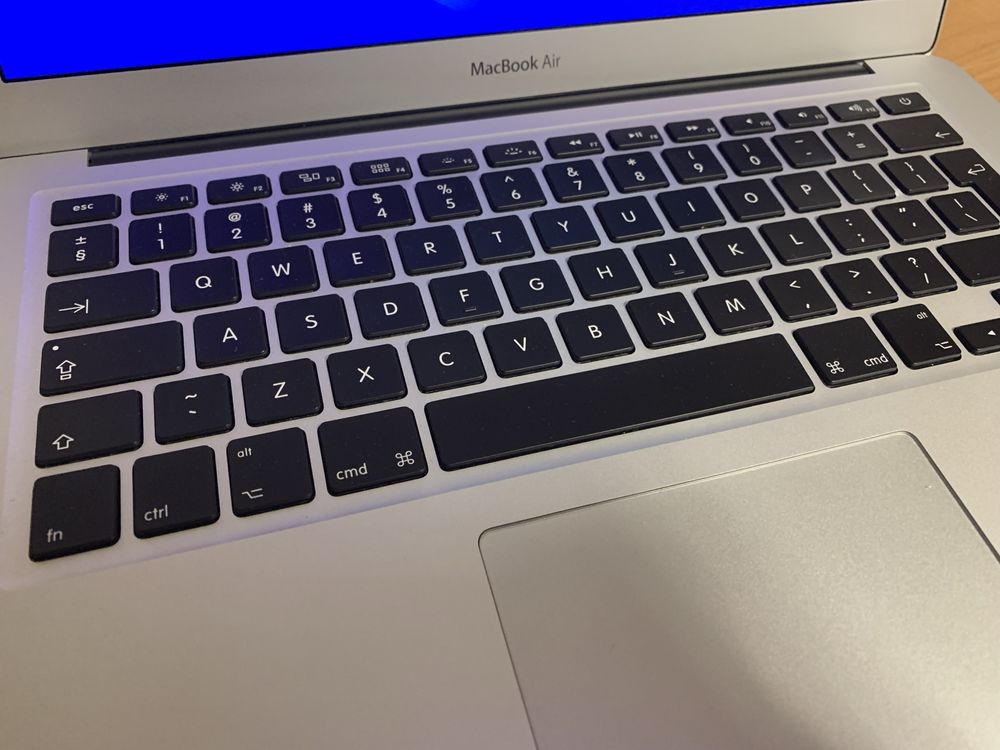 Apple MacBook Air 13 Monterey 2015