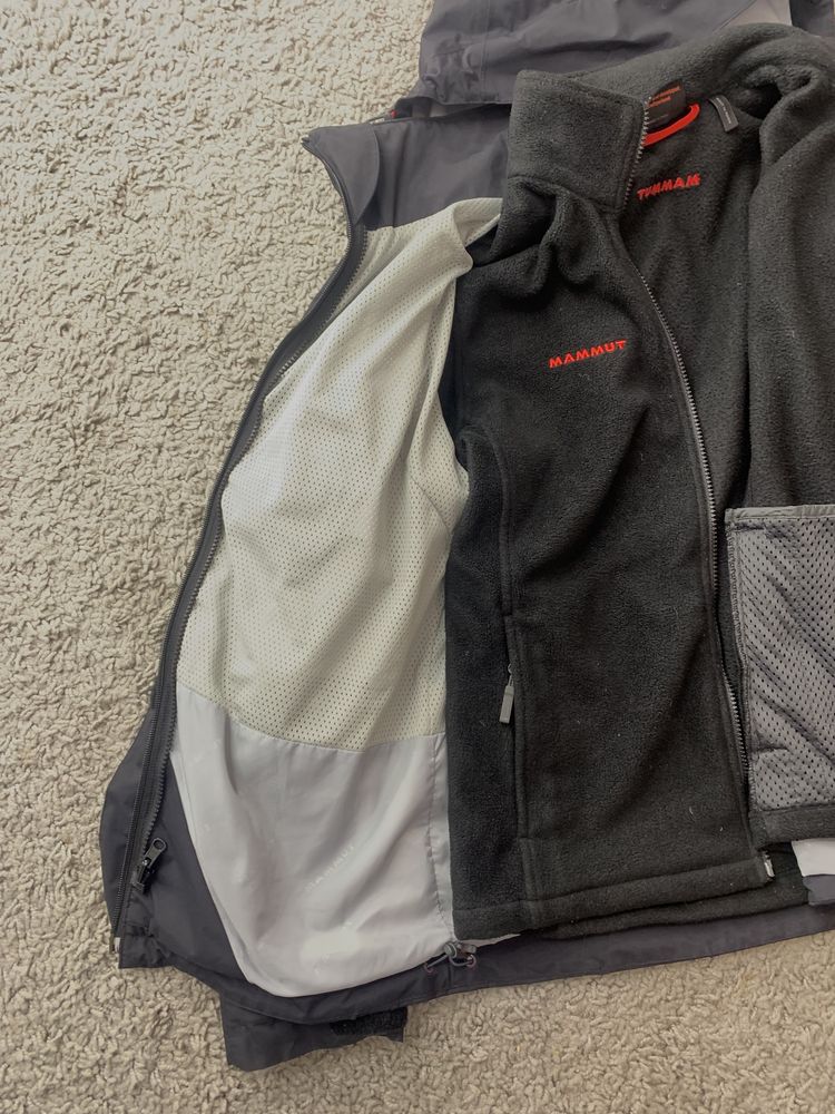 Куртка MAMMUT(маммут)