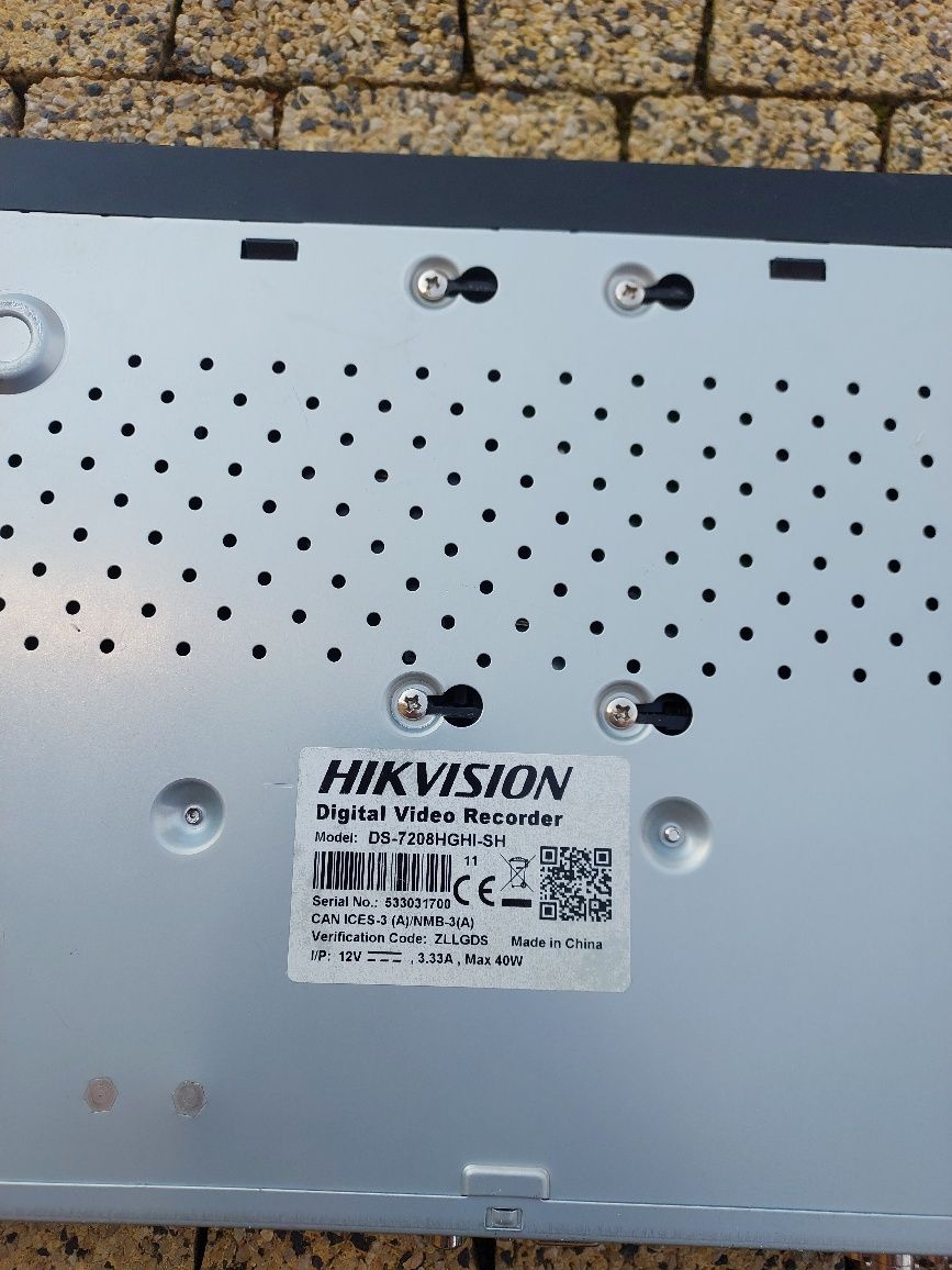 Rejestrator do kamer Hikvision