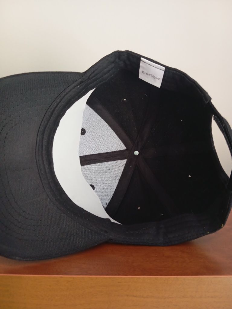 Boné Limited Edition