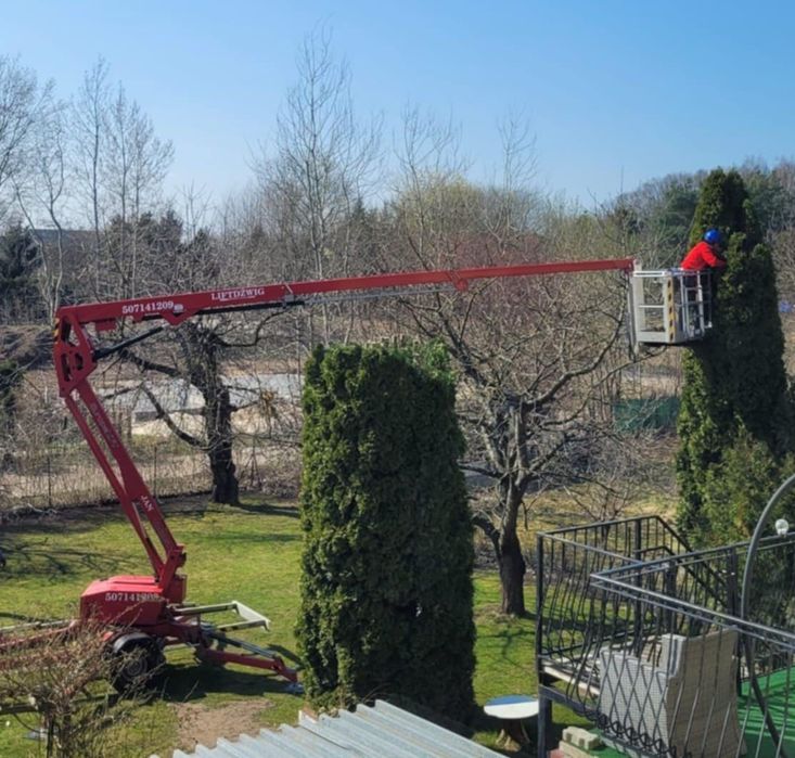 Podnośnik koszowy na przyczepie wynajem na doby