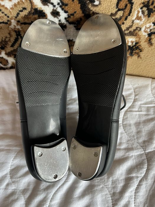 Танцювальне взуття