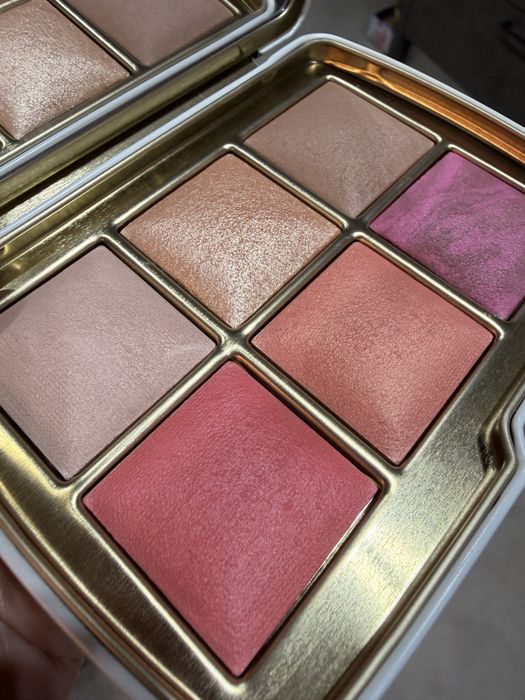 Nowa paleta swan hourglass