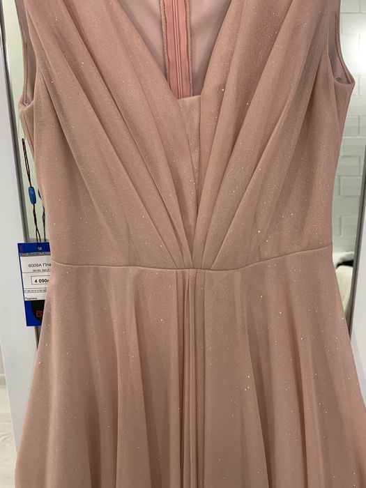 Платье нарядное выпускное