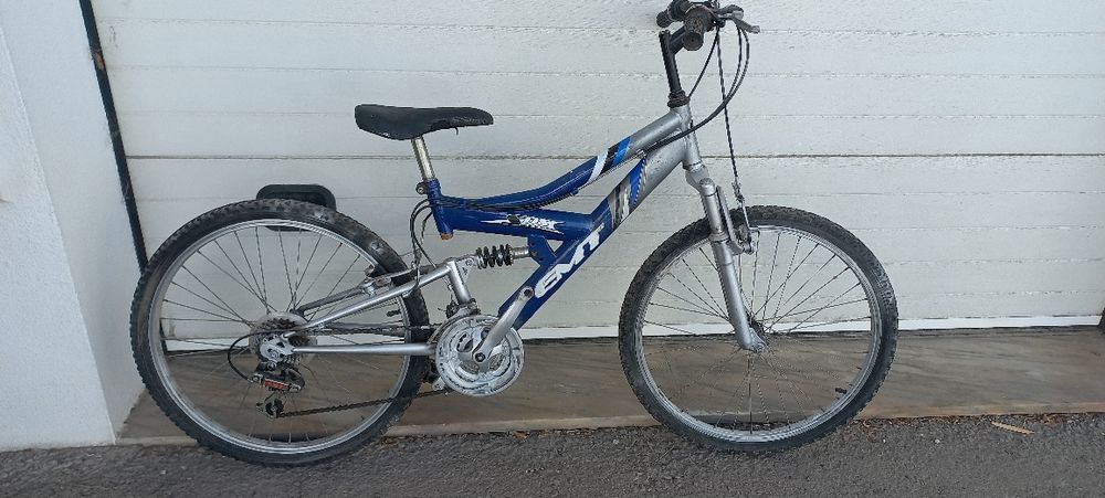 Bicicleta menina usada