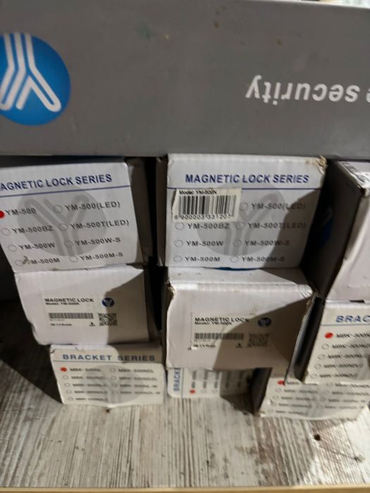 Магнітний замок Y-500