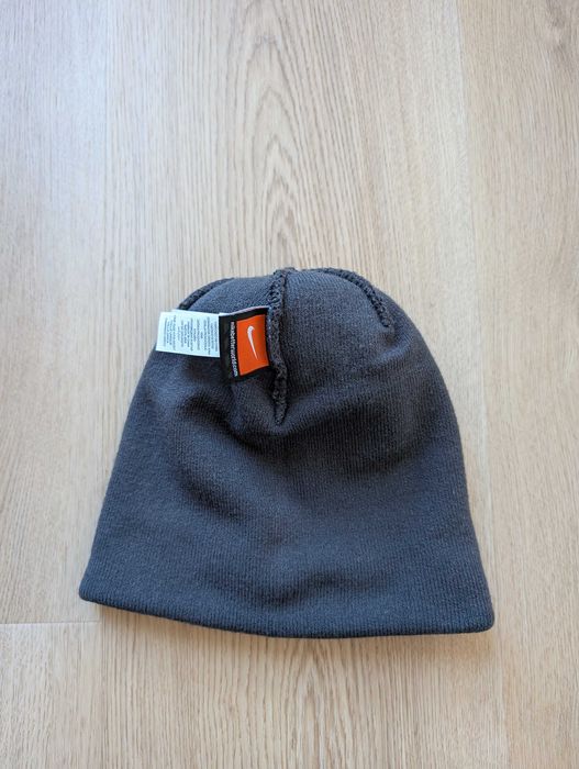 Зимова хайпова оригінальна шапка Nike Jdi Pom Beanie