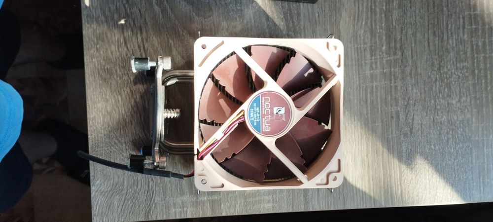 Активний кулер Noctua NH-U12P, срочно