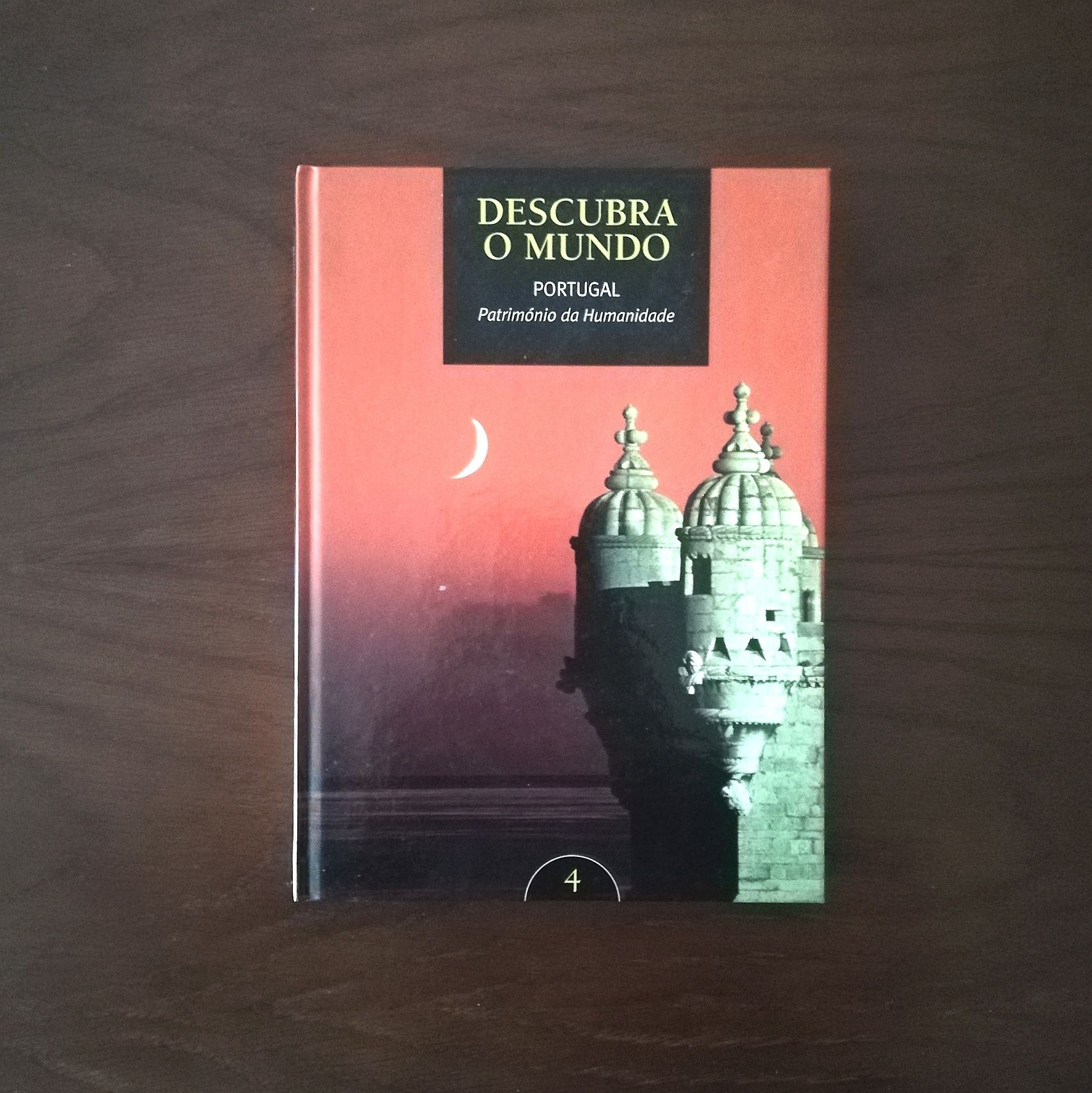 "Descubra o Mundo" entitulado "Portugal Património da Humanidade", Pau