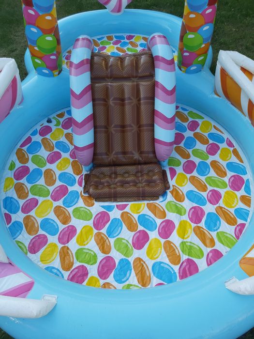 dmuchany plac zabaw Intex „Candy Zone” (Strefa Słodyczy