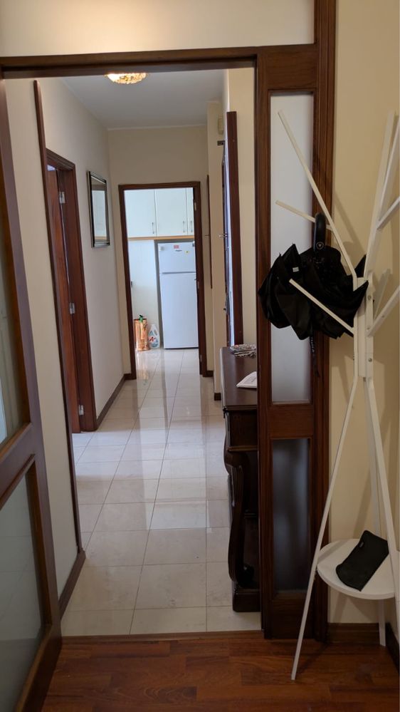 T2 ao lado da Casa da Música com lugar garagem