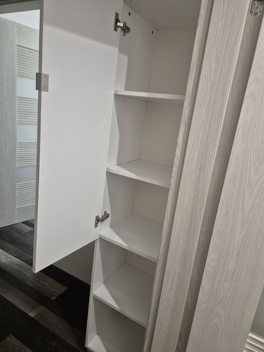 Szafka stojąca regał biały