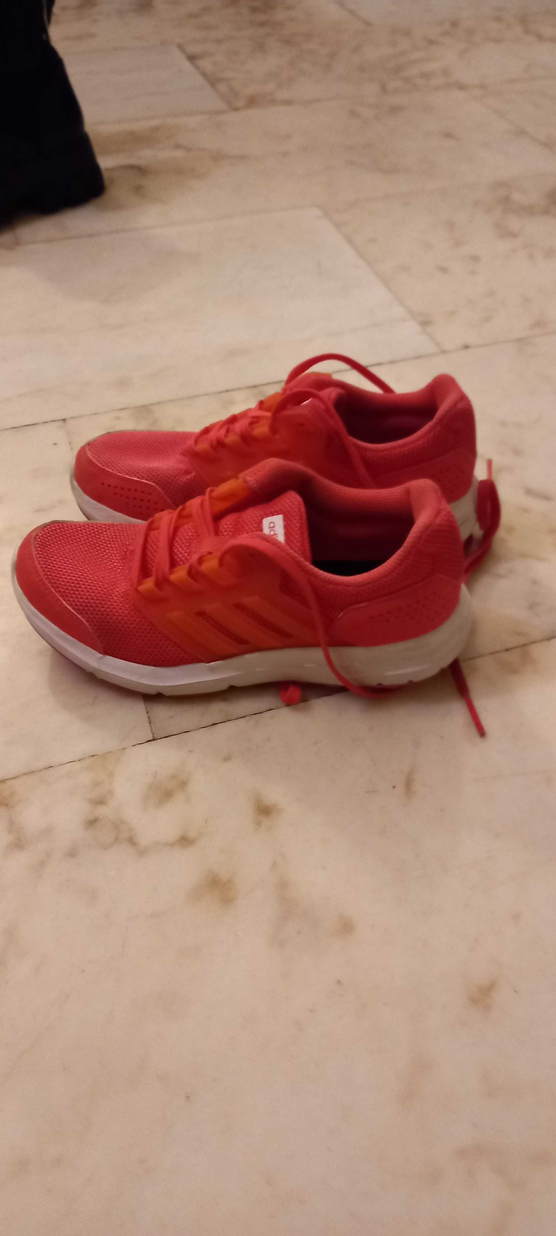 Tenis adidas rosa