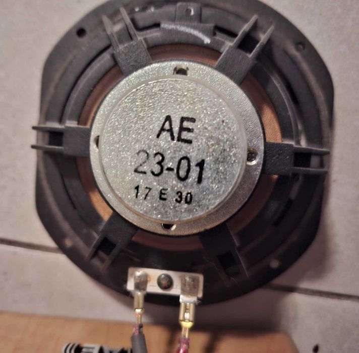 Aegis Neo One głośniki stereo - stan dobry + USZKODZONY