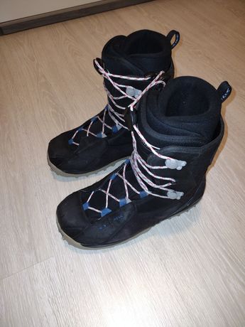Sprzedam buty snowboardowe Salomon rozmiar 47 -  30cm